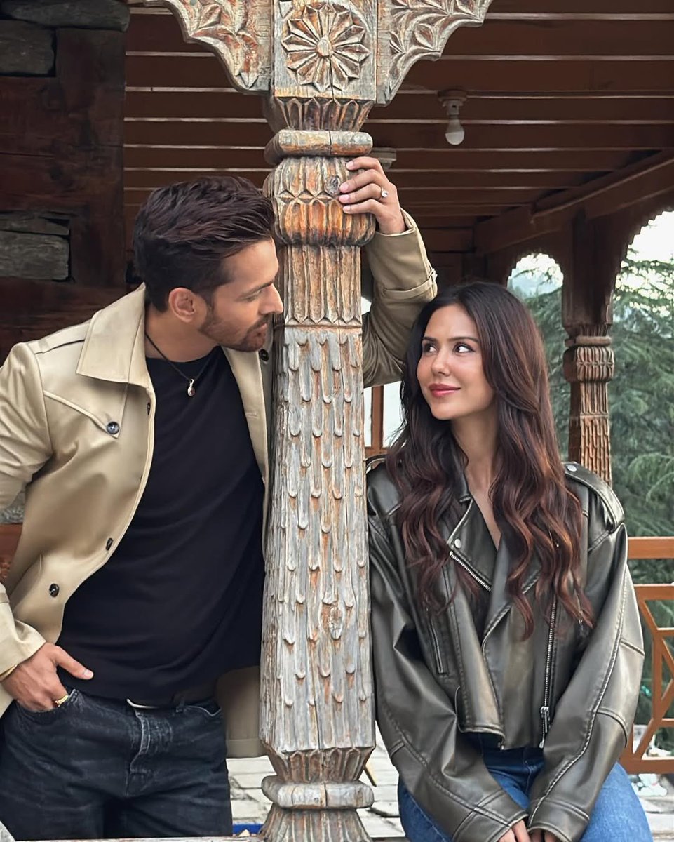 ocdtimes's tweet image. Filming Complete 🎬
.
Releasing on 2 Oct 2025 - clashing with #KantaraChapter 1 and #Ikkis
.
#OCDTimes #Deewaniyat #HarshvardhanRane #SonamBajwa #MilapZaveri #MushtaqShiekh #AmulVMohan #AnshulMohan #VikirFilms  #DeewaniyatTheFilm #Bollywood #LoveStory #MusicalLoveStory…