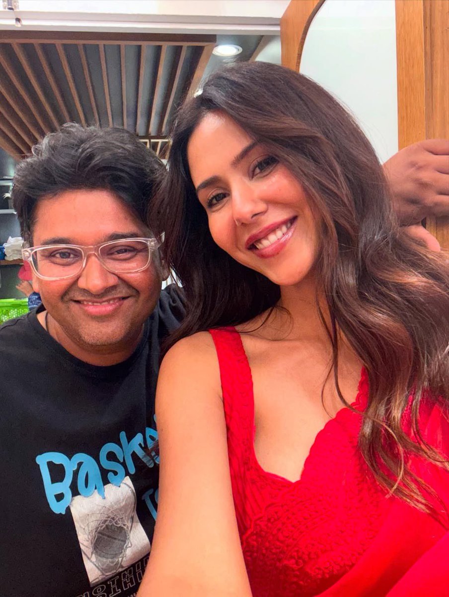 ocdtimes's tweet image. Filming Complete 🎬
.
Releasing on 2 Oct 2025 - clashing with #KantaraChapter 1 and #Ikkis
.
#OCDTimes #Deewaniyat #HarshvardhanRane #SonamBajwa #MilapZaveri #MushtaqShiekh #AmulVMohan #AnshulMohan #VikirFilms  #DeewaniyatTheFilm #Bollywood #LoveStory #MusicalLoveStory…