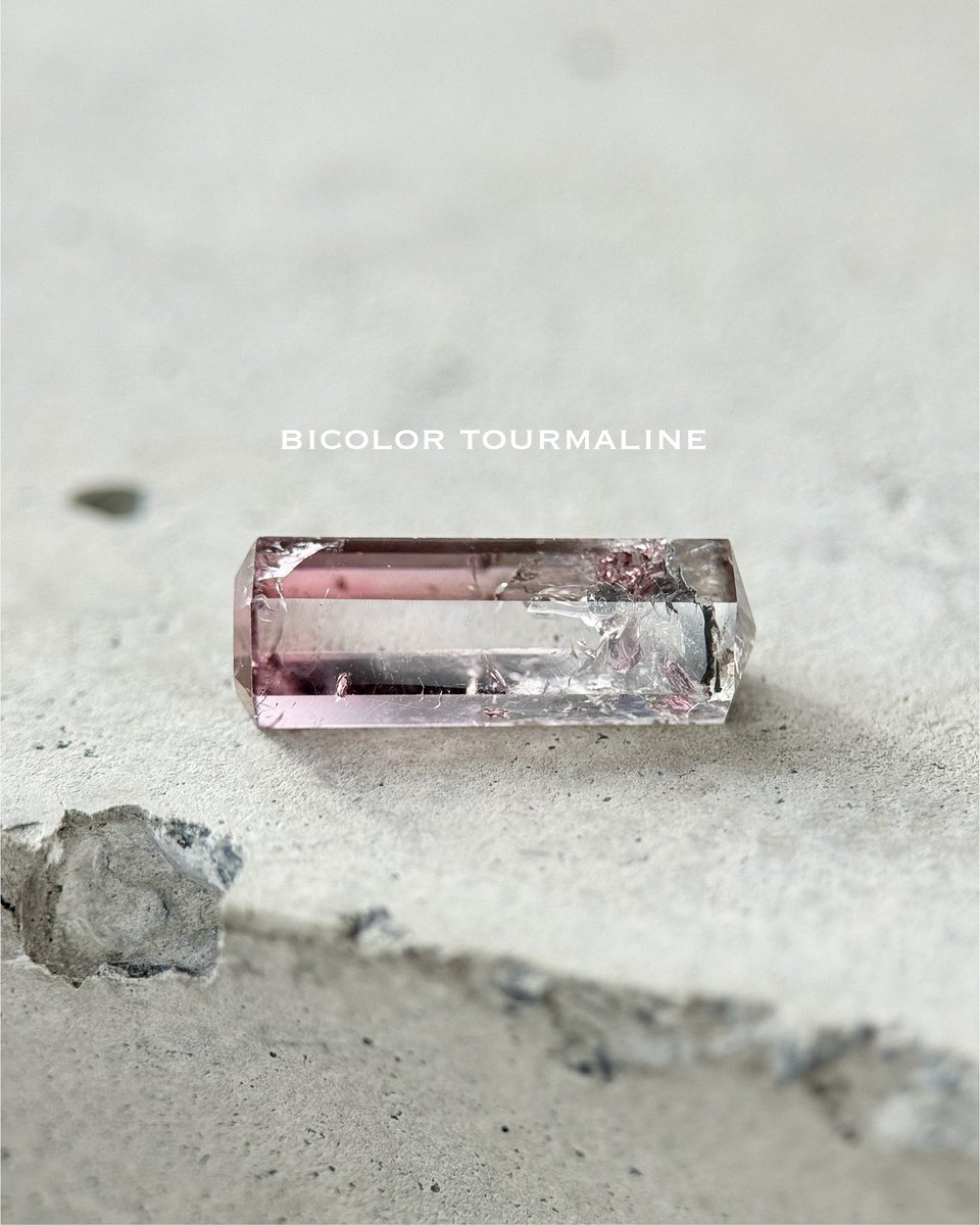 satotradingco's tweet photo. 色づいた氷みたいです。

#bicolortourmaline #バイカラートルマリン https://t.co/zwx6Q3N1g8