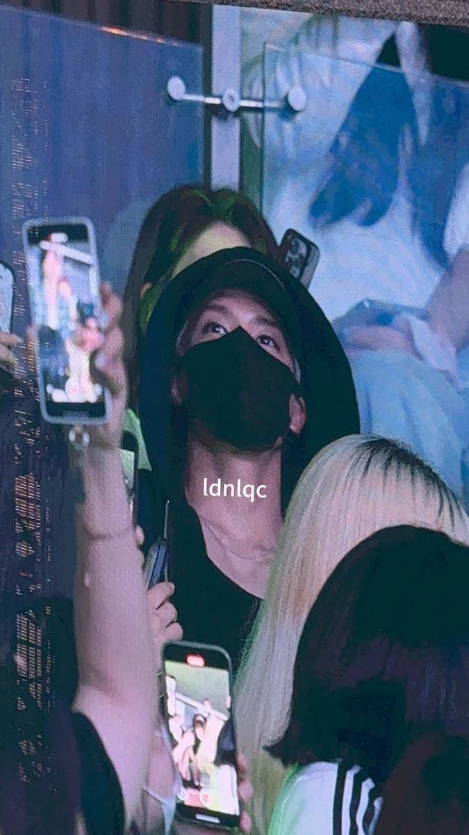 염색했나봐!!

#제노 #JENO 250615