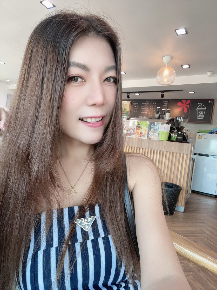 DegreesDiff's tweet image. แวะเติมชา🍹🍷🍸ซั๊กแก้ว คงสดชื่นดี😘