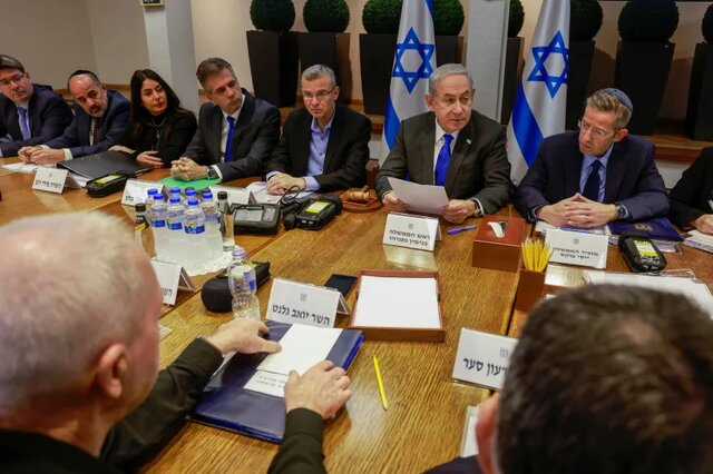 mog_russEN's tweet image. JUST IN:

🚨⚡️Netanyahu Holds Emergency Security Cabinet Meeting in Underground Shelter
