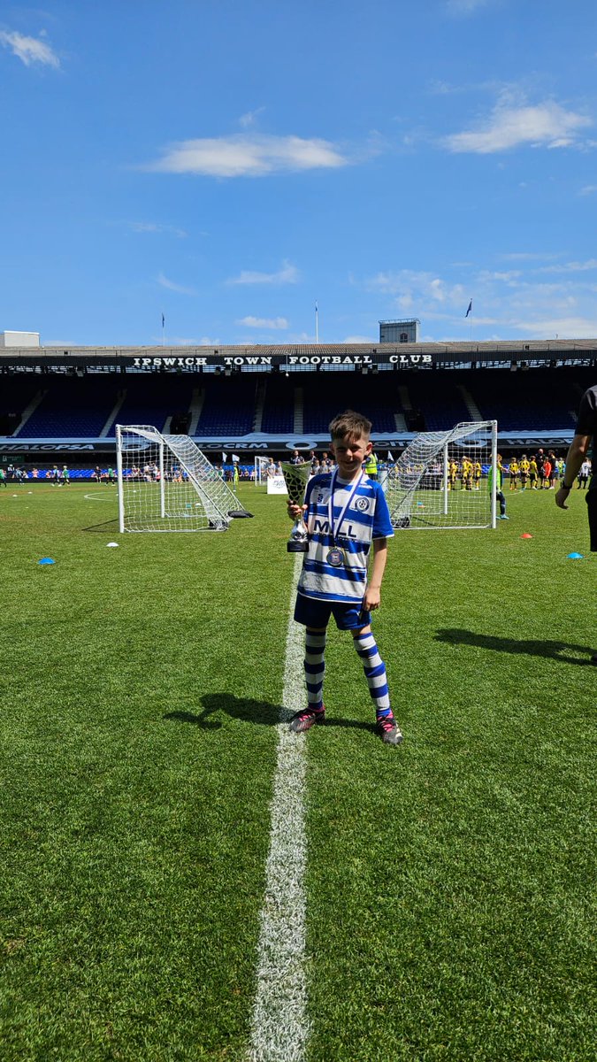 Becca-Grace tweet media