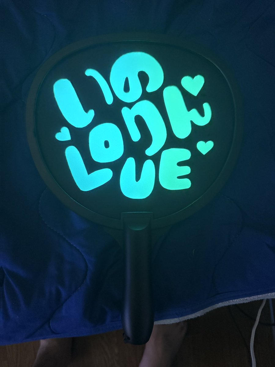 ライブ用の光るうちわ完成！
最高の出来！
ライブが楽しみだ！