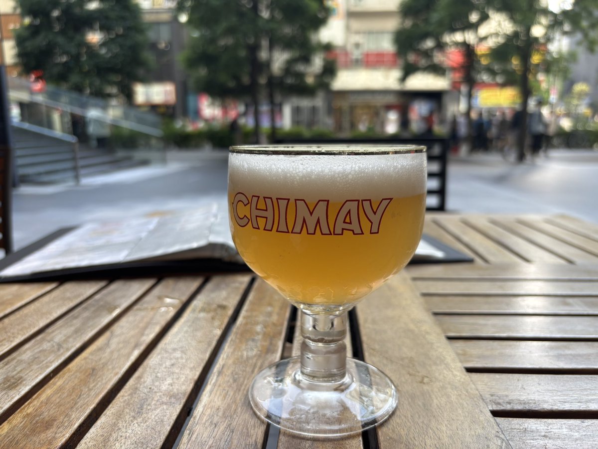 いやー、あっつい。
日陰で一休みに限る。