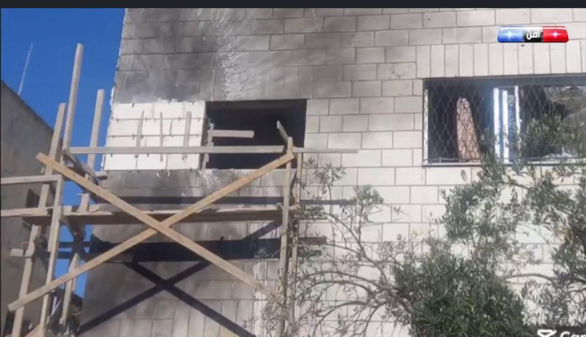 الجيش العربي يقوم بصيانة وترميم المنزل بعد سقوط جسم غريب في إربد، نشامى الجيش ❤️🇯🇴