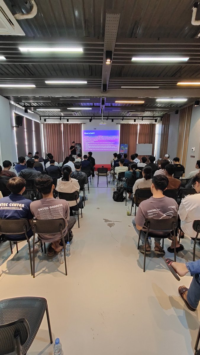 Web3 is rising in Cambodia! 🇰🇭
Big shout out to the organizers 🙏
<a href="/Tarzan_nosoul/">TarzanKD</a> <a href="/rtakhshare/">RTA KH Share</a> 

Who else is building Web3 in 🇰🇭?
#Web3Cambodia