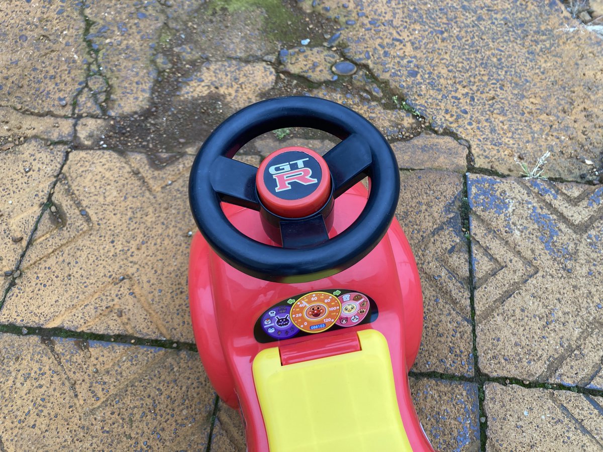 さとしょー tweet media