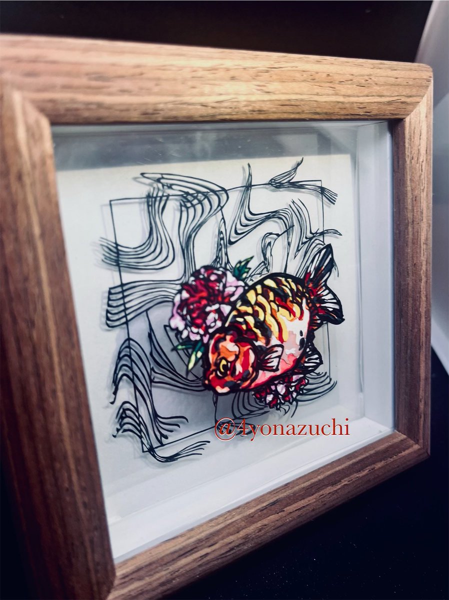 なみなみ線とらんちゅうを額装しました
なにかの媒体で販売を思案中

#切り絵