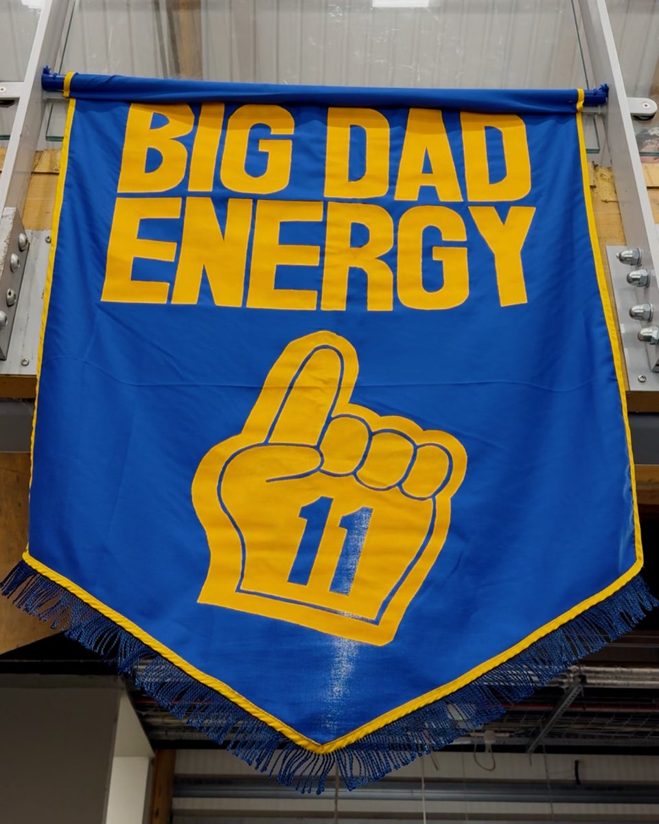 𝐇𝐀𝐏𝐏𝐘 𝐅𝐀𝐓𝐇𝐄𝐑'𝐒 𝐃𝐀𝐘 ⚔️

Our big dad energy may have retired but to the fathers, father figures, and hockey dads everywhere. Happy Father’s Day! 🏒