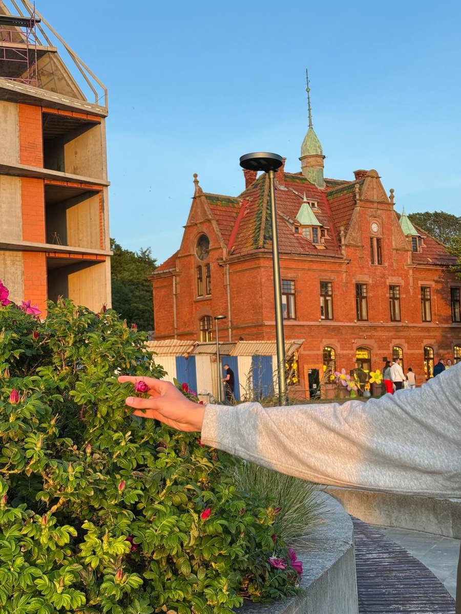 #openseatouchgrass GM