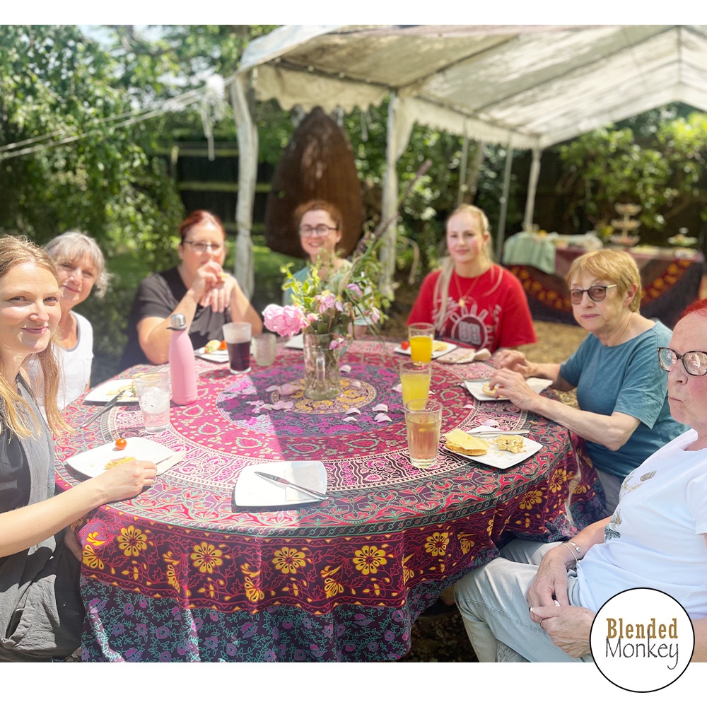 blended_monkey's tweet image. Yesterday&apos;s lino printing students really enjoyed their experience - the sun was shining and they were able to enjoy the Blended Monkey gardens for lunch &amp;amp; during breaks.

Our next lino printing experience is on 16 August l8r.it/9ZjP

#linoprinting #linoprintingnearme