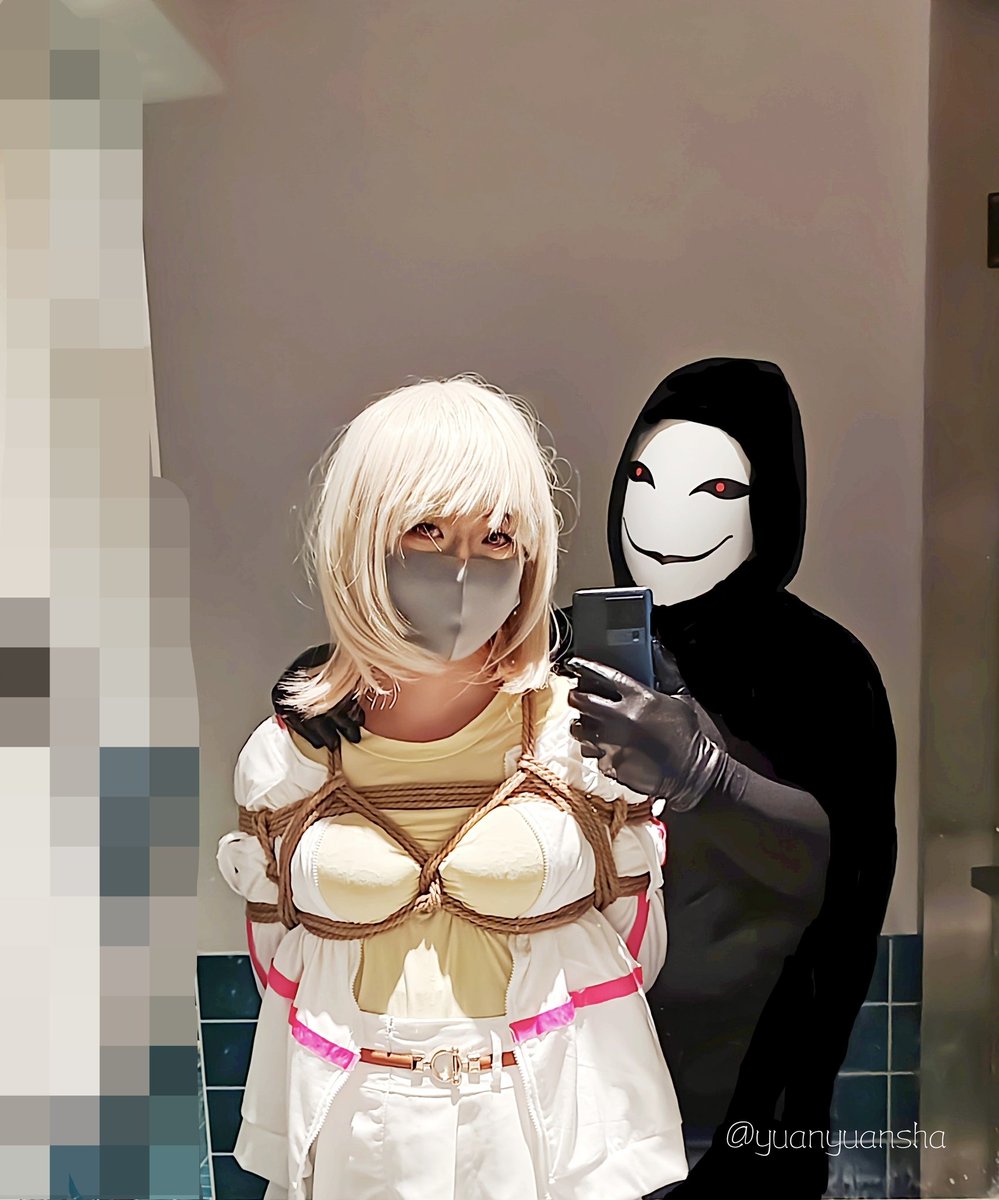 “你可以叫我典狱长，欢迎……来到我的欲望监牢，莉莉西亚。”
内心OC：终于抓到莉莉了，家人们

一起整个活，勿喷🤪，还请大家多多支持作者捏😋
莉莉西亚：<a href="/xingziyanchen73/">星紫不淹沉</a>
game：<a href="/MUGENlinkworks/">MUGENlink Works</a>