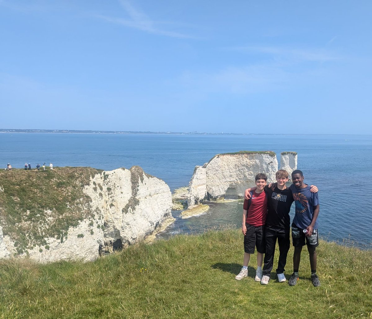 BWSixthFormVI's tweet photo. Our Year 12 Geographers wrapped up their time in Dorset with a fantastic final day, completing a sand dune transect and taking in the stunning views at Old Harry Rocks โ๏ธ๐๐ฆ๐#geographytrip #dorest #oldharryrocks https://t.co/qVHAZOgT96