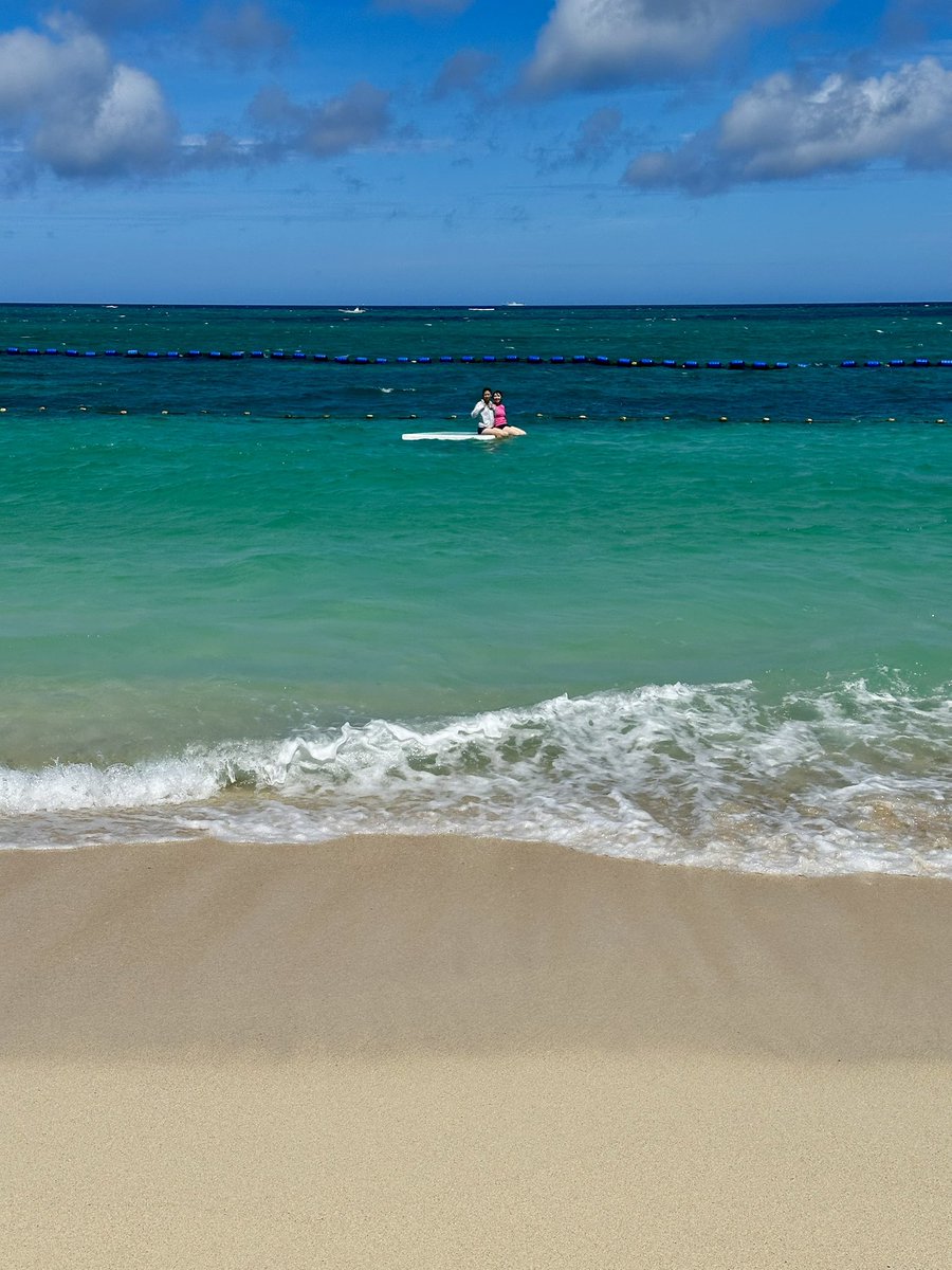 Wolf Lab (@hicryoem) on Twitter photo Relaxing on the beach after a busy week full of reviews - water temperature is 26C in #okinawa !😎 Relaxing on the beach after a busy week full of reviews - water temperature is 26C in #okinawa !😎