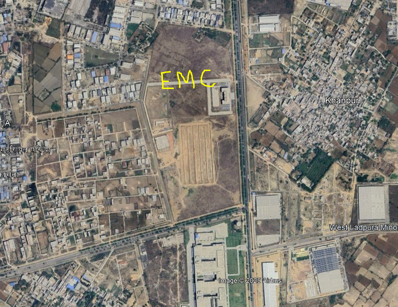 NoidaUpdatesX's tweet photo. 🚨Something Interesting from Oppo Mobiles 

Oppo has applied to establish new site in Greater #Noida

📍Site - TEGNA EMC

Limited details available right now on size & type of investment, but definitely related to their "Project Starlight" that commits ₹ 6000 Cr in India over 3 yrs