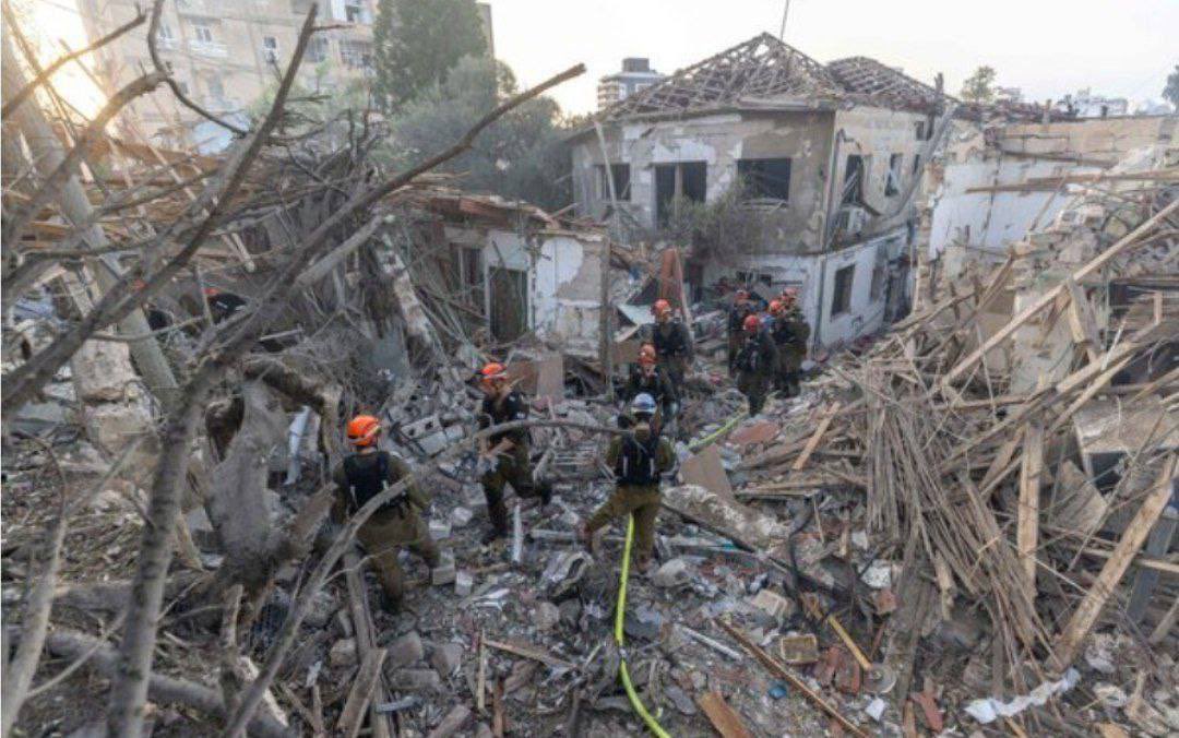 jjhavemann's tweet image. Seit gestern Abend/Nacht: 10 Tote,
200 Verletzte, 7 Vermisste in der arabischen Stadt Tamra, Bat Yam,
Rechovot 💔💔💔
Iranische Raketen auf Israel.