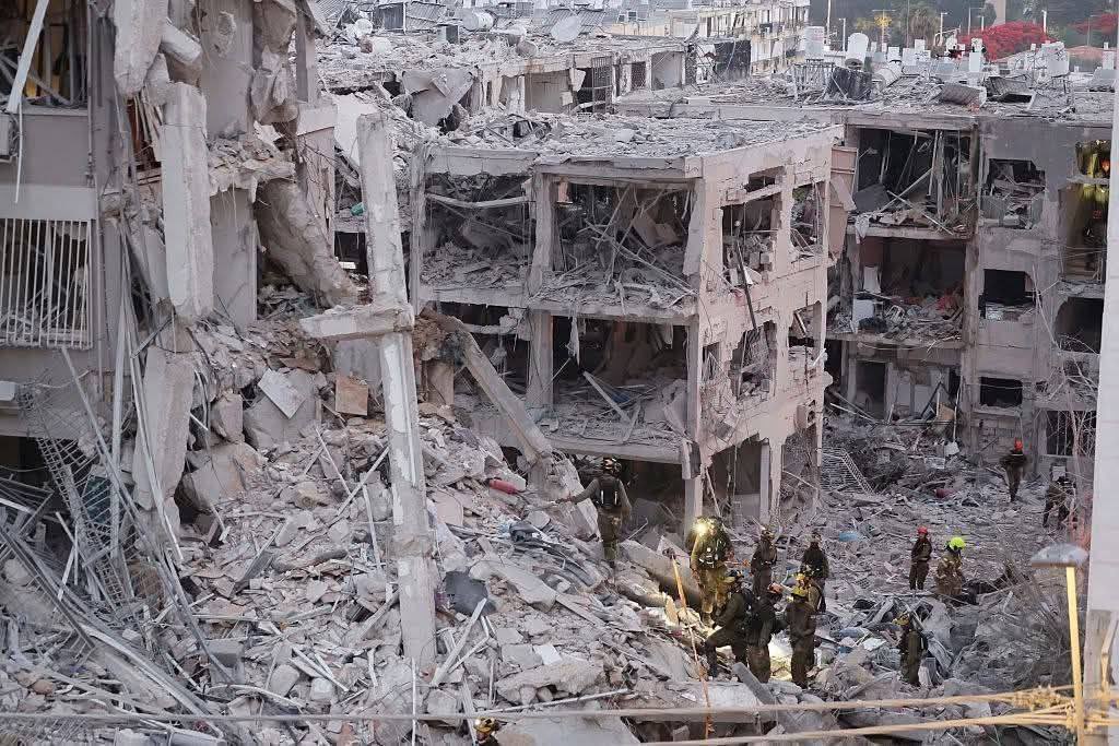 jjhavemann's tweet image. Seit gestern Abend/Nacht: 10 Tote,
200 Verletzte, 7 Vermisste in der arabischen Stadt Tamra, Bat Yam,
Rechovot 💔💔💔
Iranische Raketen auf Israel.