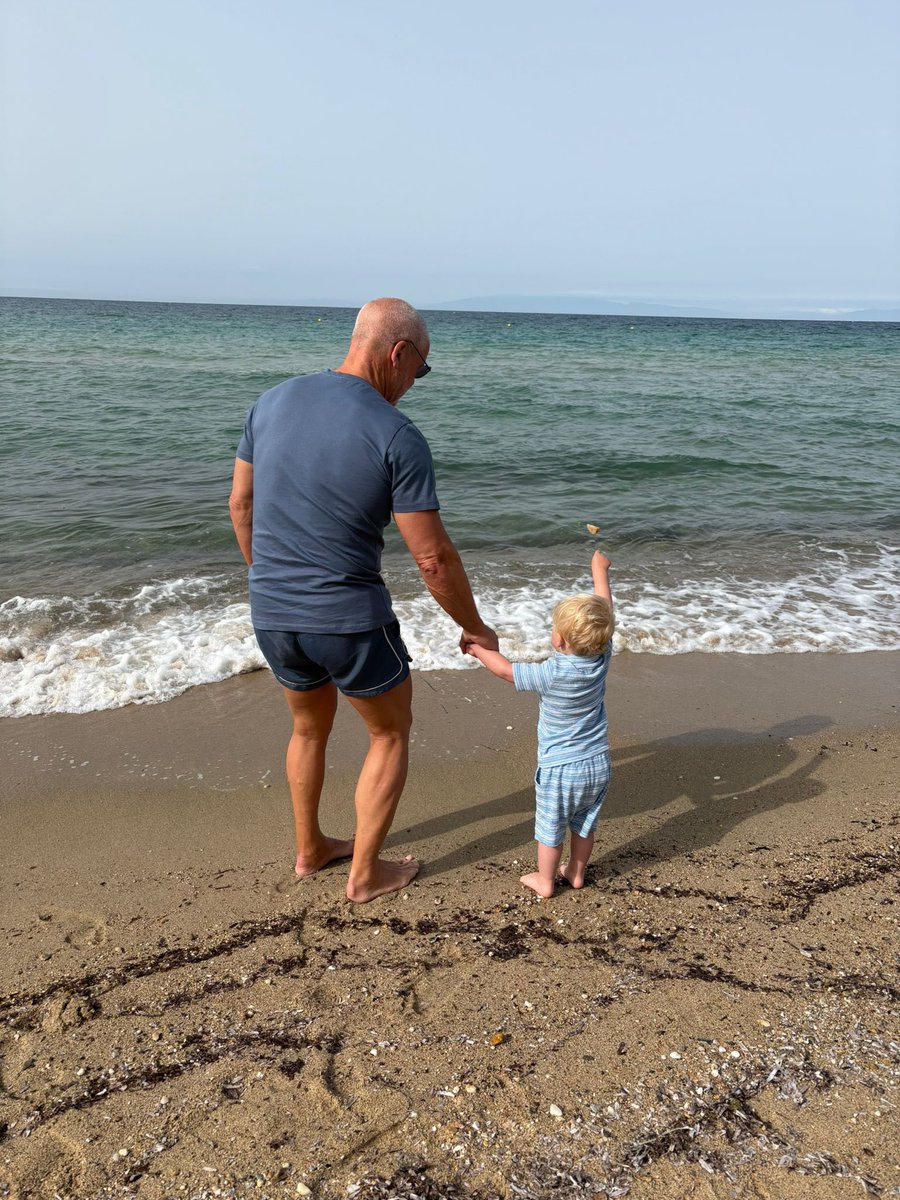 LeattConnor's tweet photo. Happy Father’s Day from the both of us❤️ https://t.co/gvWpI94b6F