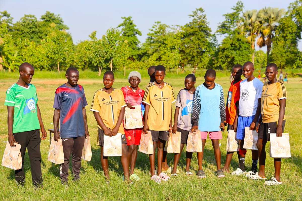 JICA Uganda (@jicauganda) on Twitter photo <a href="/BrightStarsFC/">SOLTILO Bright Stars FC</a> Beyond the matches, scouts identified talent (15 girls) for the upcoming TICAD CUP women's tournament happening later this year.
All 45 participants received gifts, football jerseys donated by Chifure AS Elfen Saitama, a <a href="/WE_League_JP/">WEリーグ|日本女子プロサッカーリーグ</a> team. <a href="/BrightStarsFC/">SOLTILO Bright Stars FC</a> Beyond the matches, scouts identified talent (15 girls) for the upcoming TICAD CUP women's tournament happening later this year.
All 45 participants received gifts, football jerseys donated by Chifure AS Elfen Saitama, a <a href="/WE_League_JP/">WEリーグ|日本女子プロサッカーリーグ</a> team.