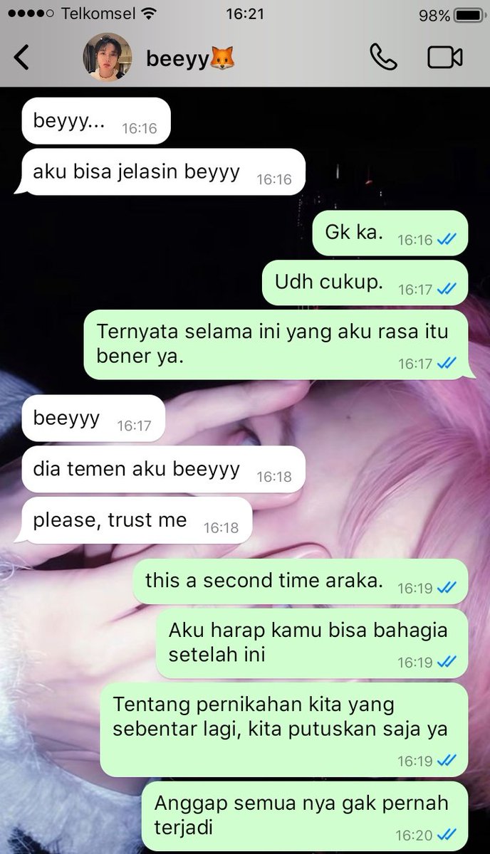 Auneocult's tweet photo. "Sejauh apapun kamu pergi, rumah ternyaman ku hanya kamu" - haris

    "Haris, aku minta maaf ayo kembali lagi, bertemu di kalpataru cinta kita" - araka

Hyuckren few au https://t.co/4TocaYdwfr