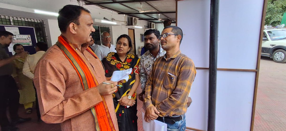 राकेश कुमार सिंह CGCPEWU/NMOPS छत्तीसगढ़ अध्यक्ष (@rakeshsinghops) on Twitter photo <a href="/ShyamBihariBjp/">ShyamBihari Jaiswal</a> माननीय स्वास्थ्य मंत्री जी आप स्वास्थ्य सचिव को बोलकर जल्द से जल्द हमसब छत्तीसगढ़ के 5 लाख कर्मचारी और परिवार के लिए #कैशलेस_चिकित्सा लागू करने हेतु आदेश करियेगा आप से निवेदन <a href="/ShyamBihariBjp/">ShyamBihari Jaiswal</a> माननीय स्वास्थ्य मंत्री जी आप स्वास्थ्य सचिव को बोलकर जल्द से जल्द हमसब छत्तीसगढ़ के 5 लाख कर्मचारी और परिवार के लिए #कैशलेस_चिकित्सा लागू करने हेतु आदेश करियेगा आप से निवेदन