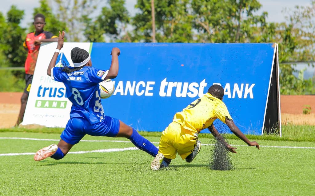 Uncle Gad (@mgd63962691) on Twitter photo New week new defending style this week if it fails I will tackle it like <a href="/Glorianamu08/">Gloria Namugerwa</a> esaaagaa New week new defending style this week if it fails I will tackle it like <a href="/Glorianamu08/">Gloria Namugerwa</a> esaaagaa