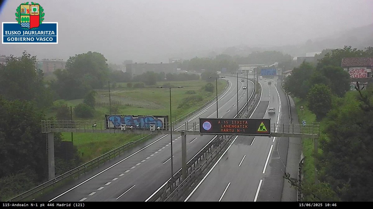 #Andoain Hoy domingo tenemos un día y con sirimiri 
10:50 ☔️ 8/10 mm   🌡️14/15º 

Webcam: Trafikoa