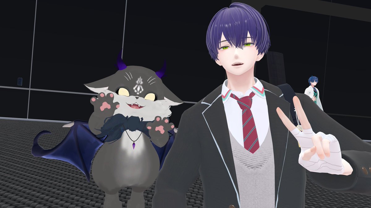 AGOnaGUY108's tweet photo. 昨日のぶいふぁんっ剣持で参加してきました〜
みんなコスプレ改変うますぎてヤバい(語彙力)
刀ピーがなんかやる
 #ぶいふぁんっ https://t.co/S3rd8f9KAU