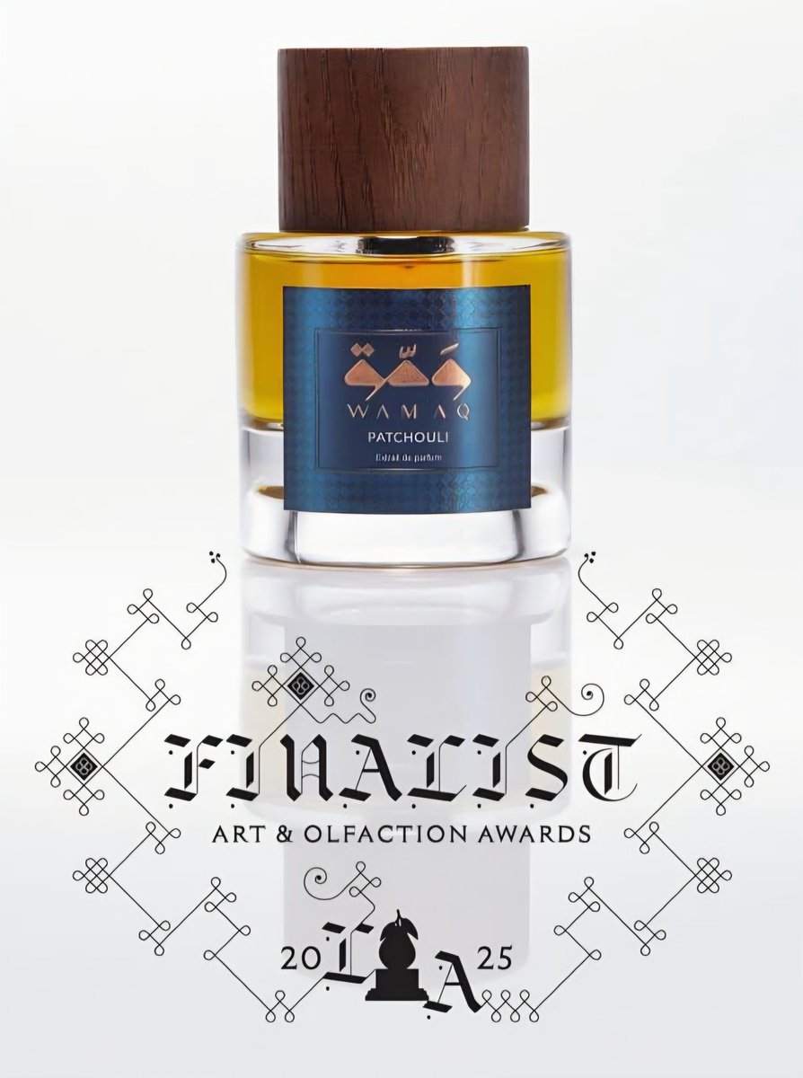 Elia_Scents's tweet photo. بدون مبالغة كل عطور دار 'ومق' دخلت قائمة أمنياتي 😍👌🏻.

ما شاء الله عليهم، من بدايتهم وهم يشتغلون مع مبدعين كبار ومعروفين مثل الأستاذين عامر الراضي وإبراهيم الفهيد، اللي كلنا نعرف إبداعهم ومجرّبين جودة شغلهم.

وفعلاً، الحمد لله، بدت تبان نتائج هالتميز. وعطرهم باتشولي حقق إشادة عالمية ودخل قائمة أفضل ١٠ عطور نزلت في عام ٢٠٢٤، من بين آلاف العطور المشاركة حول العالم!

وهذي بس البداية، وبإذن الله القادم أجمل وأفضل، وعقبال ما نشوفهم دايما في القمة ويرفعون اسم المملكة في عالم عطور النيش الاحترافية 🇸🇦.