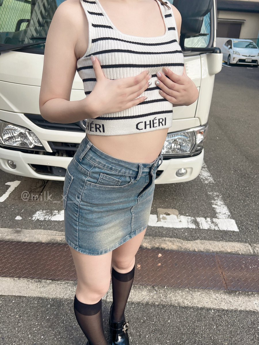 みるく🍼さんのエロ画像、2025年06月15日17時55分40秒に投稿