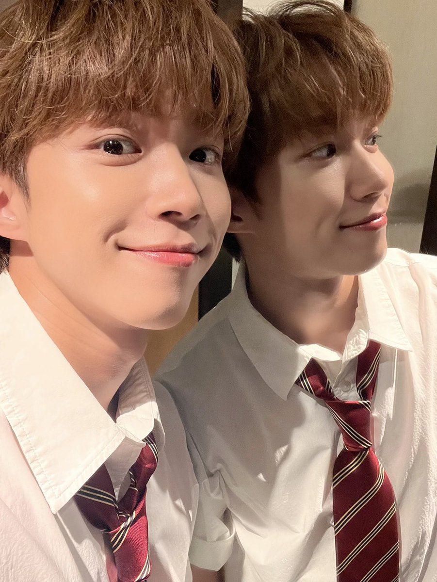 거울 셀카?🤪

#NFlying #엔플라잉 #서동성 #SeoDongSung