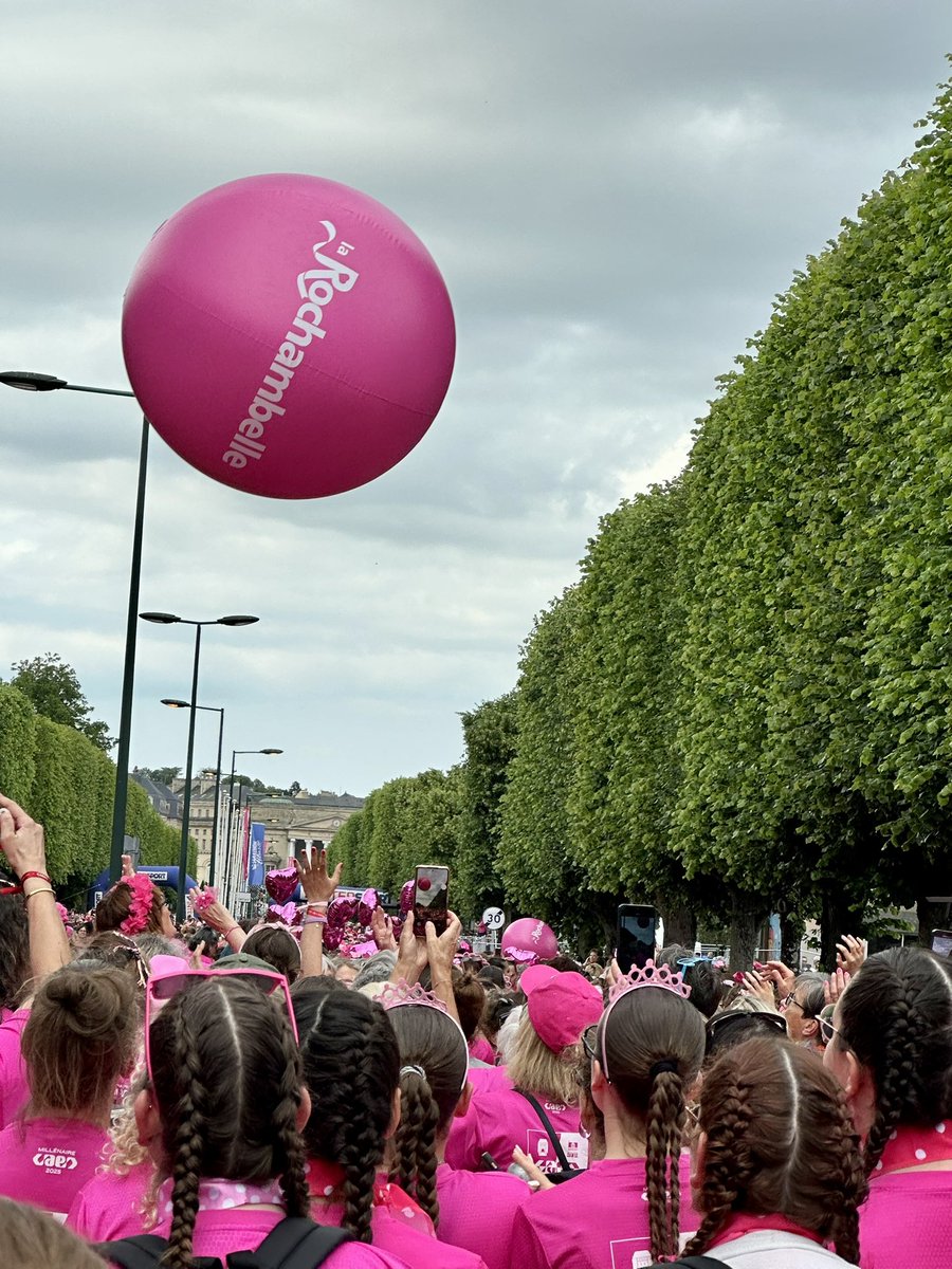 🎀Les femmes élues du Calvados unies lors de cette Rochambelle 2025 ✨

💓 Merci Mesdames d’avoir participé à cette deuxième édition avec l’UNION AMICALE DES MAIRES DU CALVADOS 💞

💖En marchant, en courant, 3 ou 6 km… Chaque pas compte pour soutenir la lutte contre le cancer 💪🏼