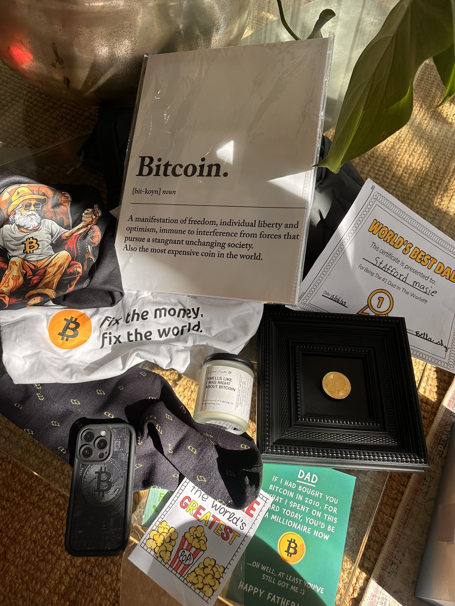 staffordmasie's tweet image. …to all the dad’s out there; Happy Father’s Day and may your family spoil you with that which you love most 🙌 #BitcoinDad