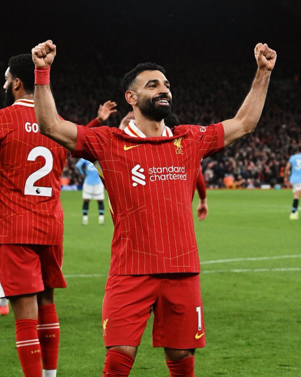 TheOneLfc's tweet photo. @MoSalah Happy Birthday to the legend!
He is one of the best if not the best in PL history, constant record breaker, a leader and legend for @LFC. 
He will not stop to strive for greatness, the perfect role model for new generation. We are so lucky, the KING in the team. #YNWA https://t.co/DHhl3QEEJk