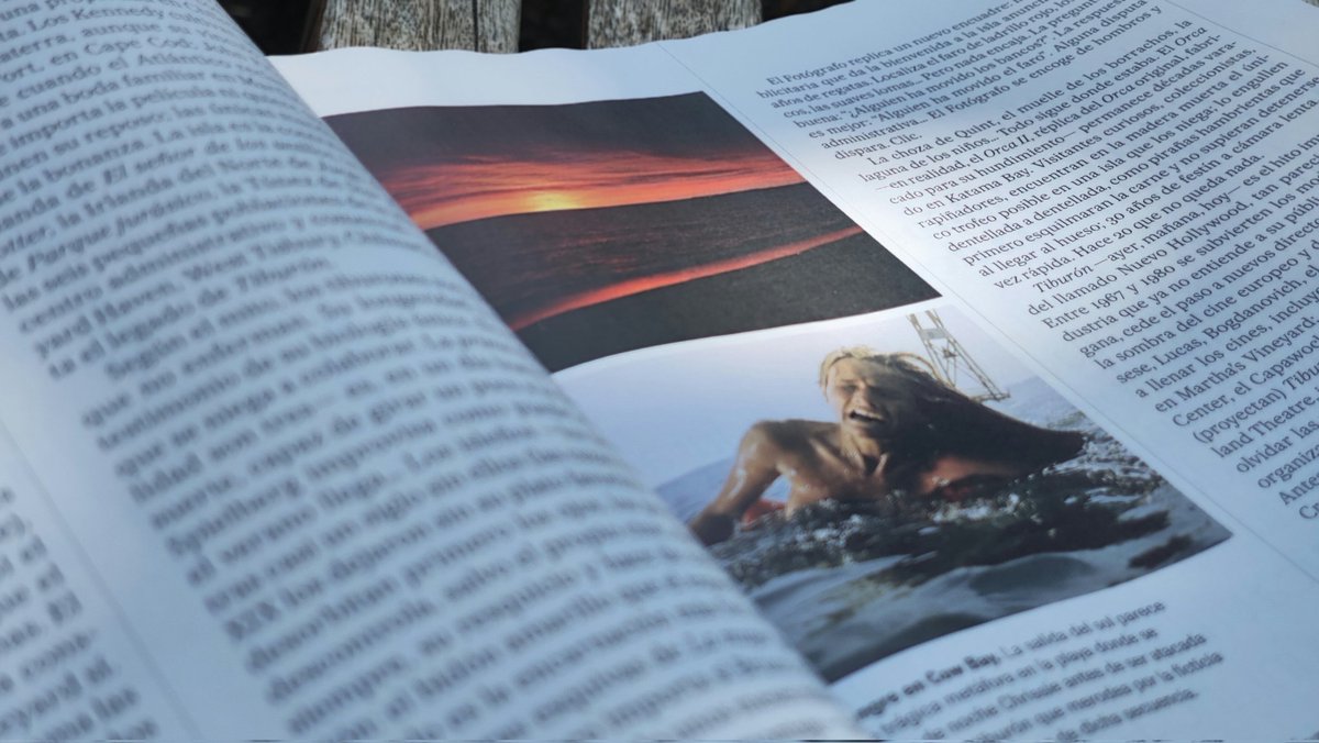 rodrigocortes's tweet photo. 50 años después de 'Tiburón', el fotógrafo Eduardo Nave viaja a Martha's Vineyard, la isla que se vistió de Amity. Pongo texto a su (gran) trabajo y propongo algunos ecos simultáneos en un reportaje internacional de diez páginas que en España publica hoy El País Semanal. 🦈 https://t.co/TJ7gzfyJVN