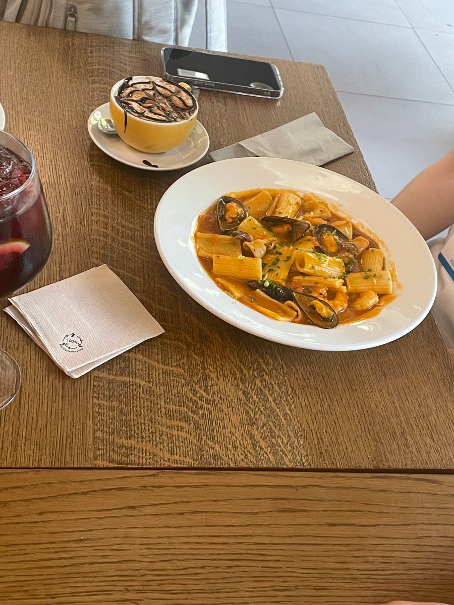 Prof_RFilippi's tweet image. At academic conferences, I often witness the unthinkable: cappuccino after lunch, or worse, with pasta. My Italian amygdala cries out in horror. It’s not snobbery, it’s neuroscience. But hey, drink what you love, just don’t be surprised if I flinch :-). ☕🍝🧠