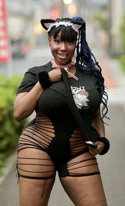 Watch 🎀🐰miss lily 🐰🎀's leaked NSFW photo on TwXstars