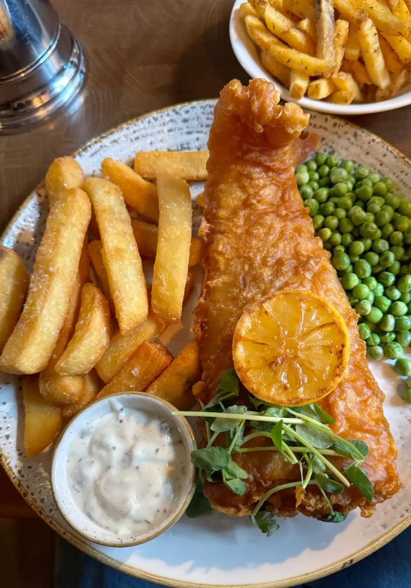 cloesjourney's tweet photo. British food poll 🇬🇧 https://t.co/hOyg0nwG7T