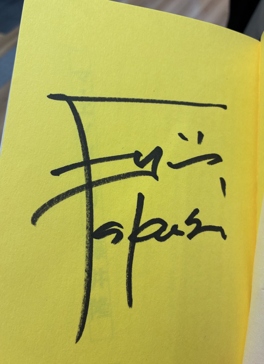 maman2nd's tweet photo. お渡し会!
前の人が何も話せず「ありがとうございます」だけで立ち去ろうとしたら、Tに「まあ、そうおっしゃらず!」と引き留められてて、笑い堪えるの必死でした😂
#TSUTAY
#藤井隆
#マエノメーリ https://t.co/BbBnQFTO4X