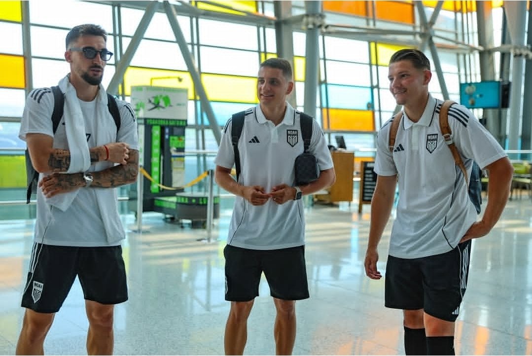 Noah_Yerevan's tweet photo. 🇦🇹🛫 Off to Austria for Pre-season. https://t.co/6e9AXI0Ygn