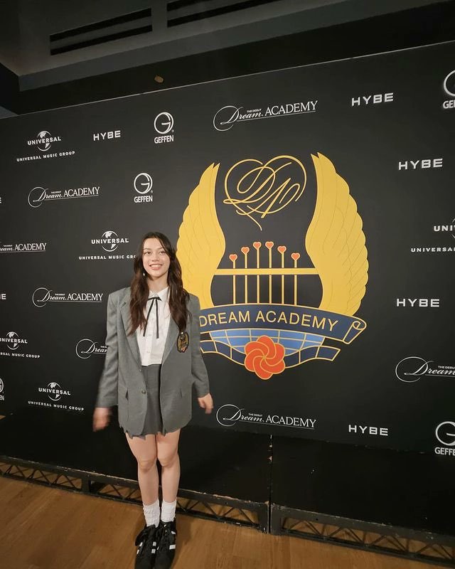 kittenvers's tweet image. oye, #𝚌anʼ𝕥君ː𝐬eeー𝑚e? espero que sí porque tengo mucho que hablar de ciertos p𝕚mpollos ladrones que se llevaron mi corazón cuando se anunció ★ #𝕥he·𝚍re𝕒m𖤓章 ! pero no le digan a mi novia que ando lokiando porque se pone tóxica, just kidding

#𝙼aia'𝚜 ໑ ۫ ִ  𝚙lāne𝕥 !