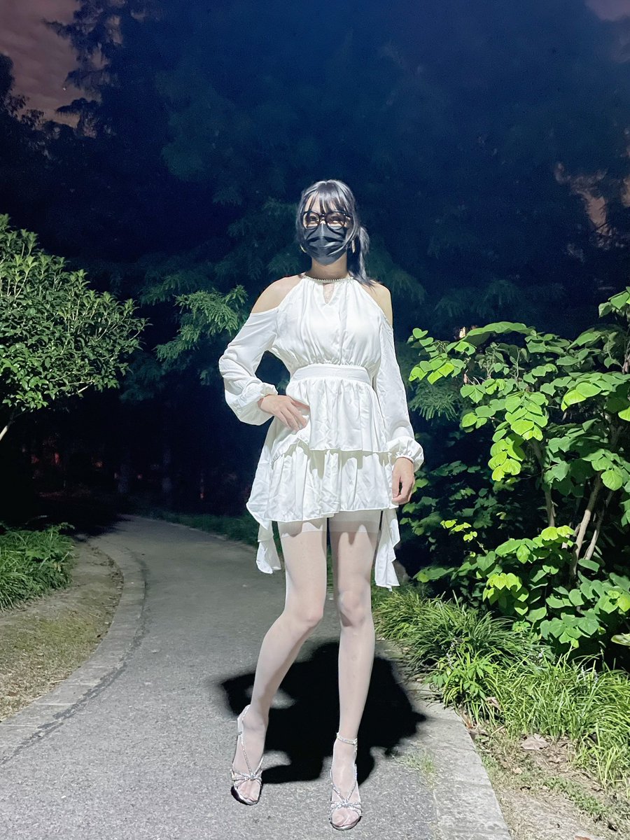 SissyReina tweet media