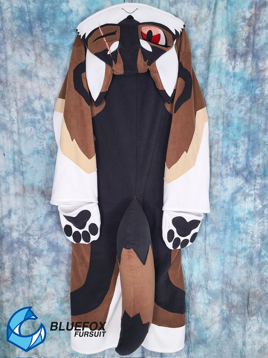 bluefox_kr's tweet image. Furjama Kai
#bluefox #fursuit