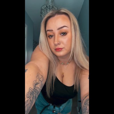 Lady Emma🃏 tweet media