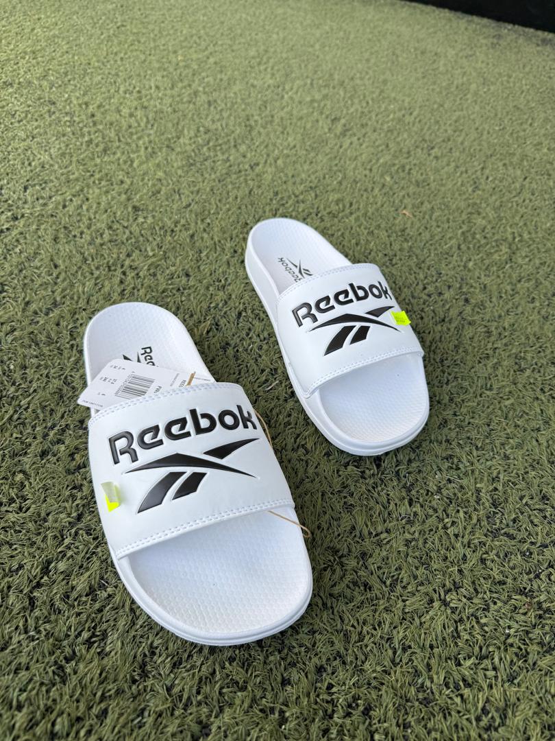 franklin_tissa's tweet image. Jumapili ya kutulia kibarazani na #Sliders kutoka #JustFit