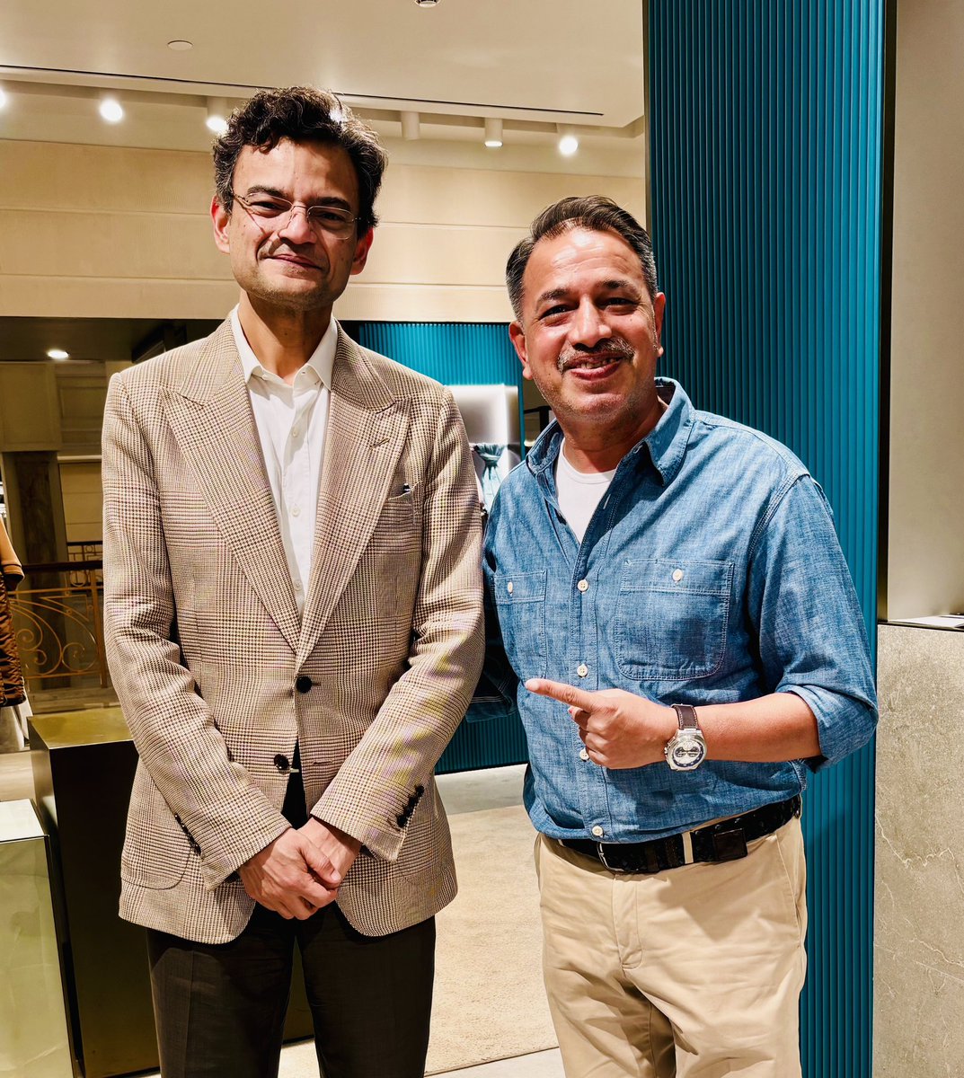 prem_dewan's tweet photo. It is always a pleasure to meet Mr. Anand Ranganathan — dynamic, humble, and a delight to talk to. An Indian scientist, author, and political commentator, he is Cambridge-educated and has worked at ICGEB Known for his sharp wit and bold views, he writes on politics, free speech. https://t.co/wpOBALQfY4
