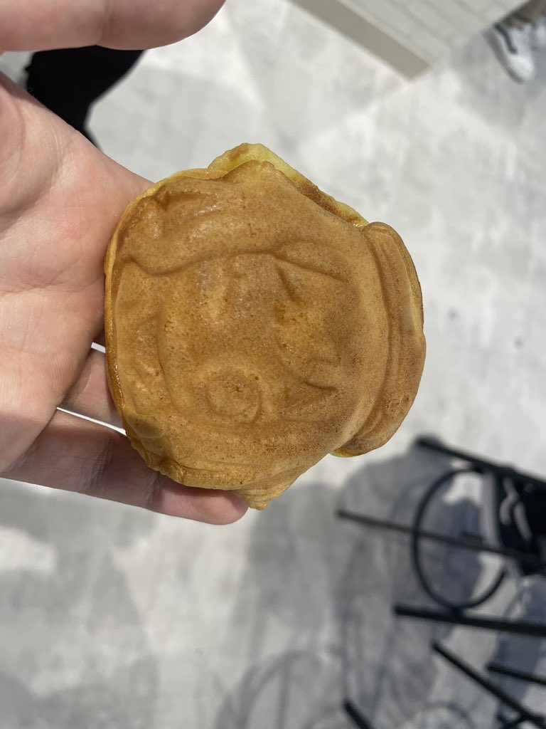 こびさんからヒメヒナ焼きをいただくなど

ありがとうございます！！！！！！！美味しかった！！！！！