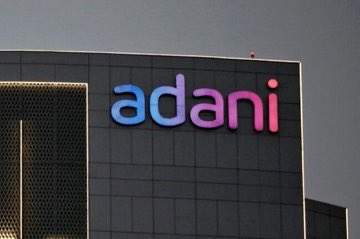 #BREAKING: Indian company Adani's cargo facility worth $4.2 Billion in Israel's Haifa port, destroyed by Iranian strikes.

#Iran #طهران #الحرب_بدأت_الان #tahran #FathersDay #Israel #IsraeliranWar #IranUnderAttack #IsraelTerroristState