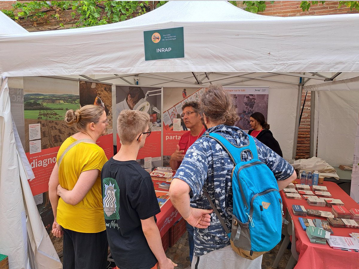 Actualités Inrap Midi-Méditerranée (@inrap_actummed) on Twitter photo Bonnes nouvelles au village #JEArcheo du <a href="/MSR_Tlse/">Musée Saint-Raymond</a>:
- pas de canicule cette année
- notre stand est à l'abri de la pluie
Deux bonnes raisons de venir échanger avec les experts <a href="/Inrap/">Inrap</a> sur le fonctionnement de l'archéologie préventive, l'étude du bâti et les fouilles subaquatiques Bonnes nouvelles au village #JEArcheo du <a href="/MSR_Tlse/">Musée Saint-Raymond</a>:
- pas de canicule cette année
- notre stand est à l'abri de la pluie
Deux bonnes raisons de venir échanger avec les experts <a href="/Inrap/">Inrap</a> sur le fonctionnement de l'archéologie préventive, l'étude du bâti et les fouilles subaquatiques